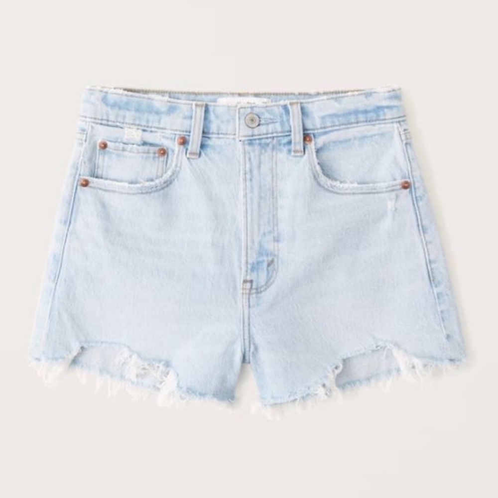 Abercrombie & Fitch High Rise Mom Shorts in Light Blue (Size 30)